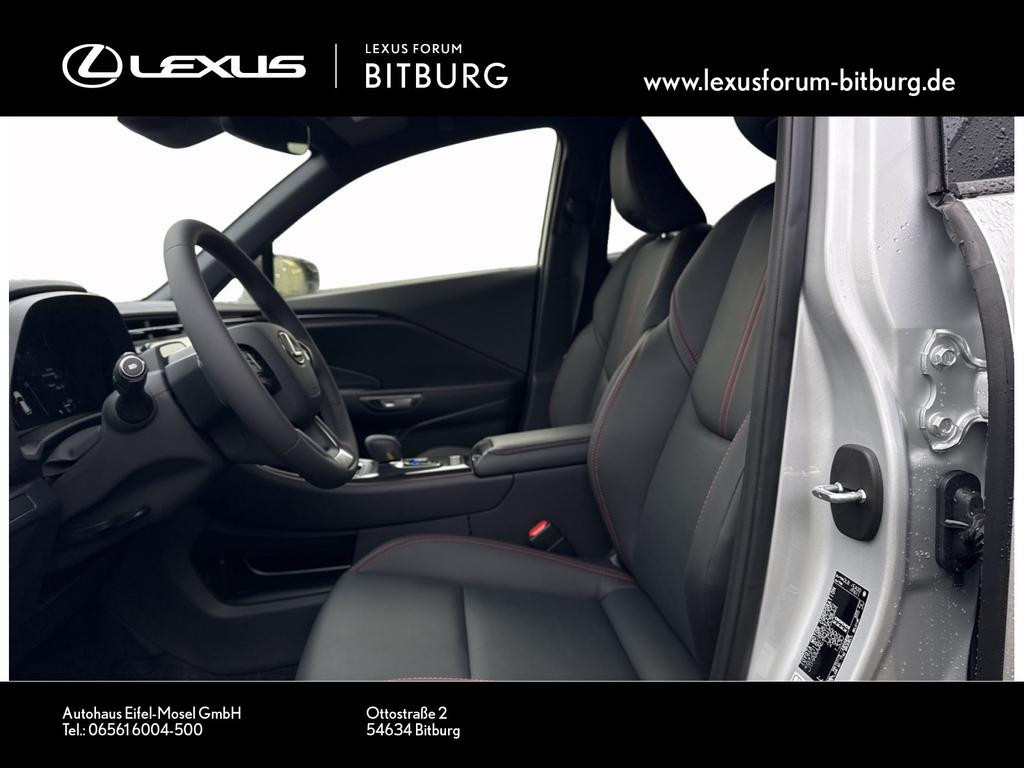 Lexus LBX