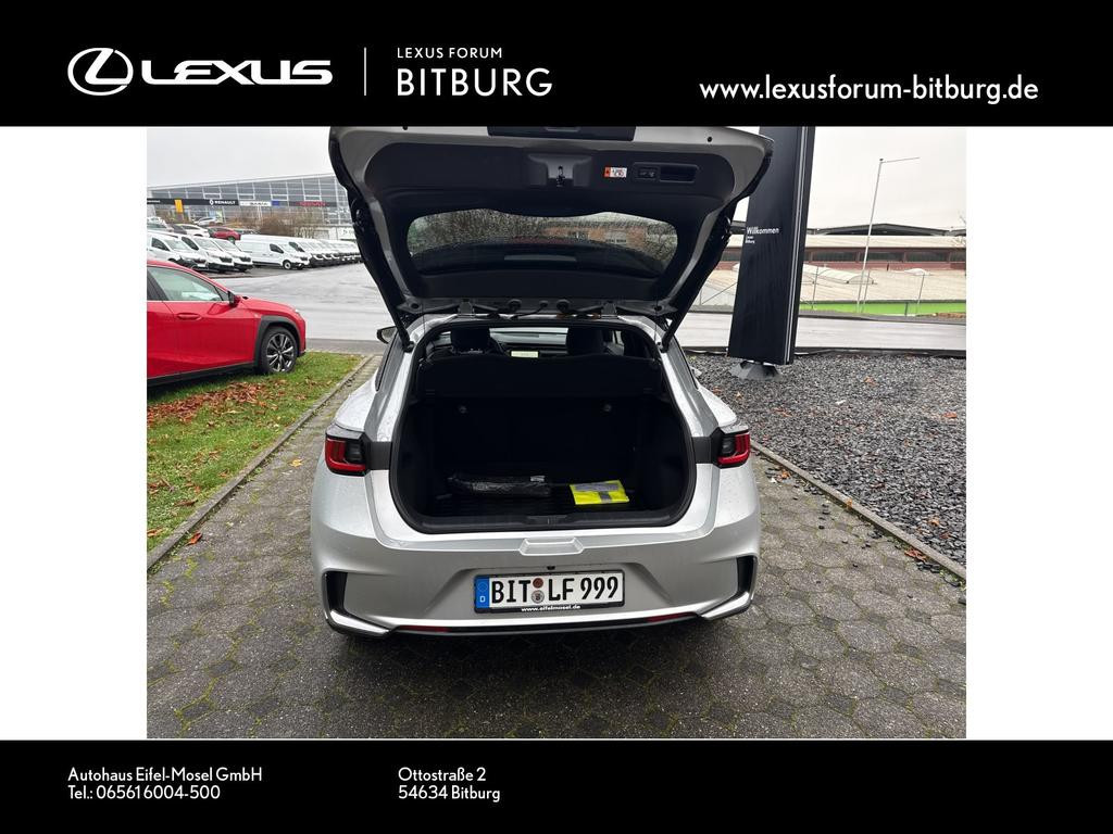 Lexus LBX