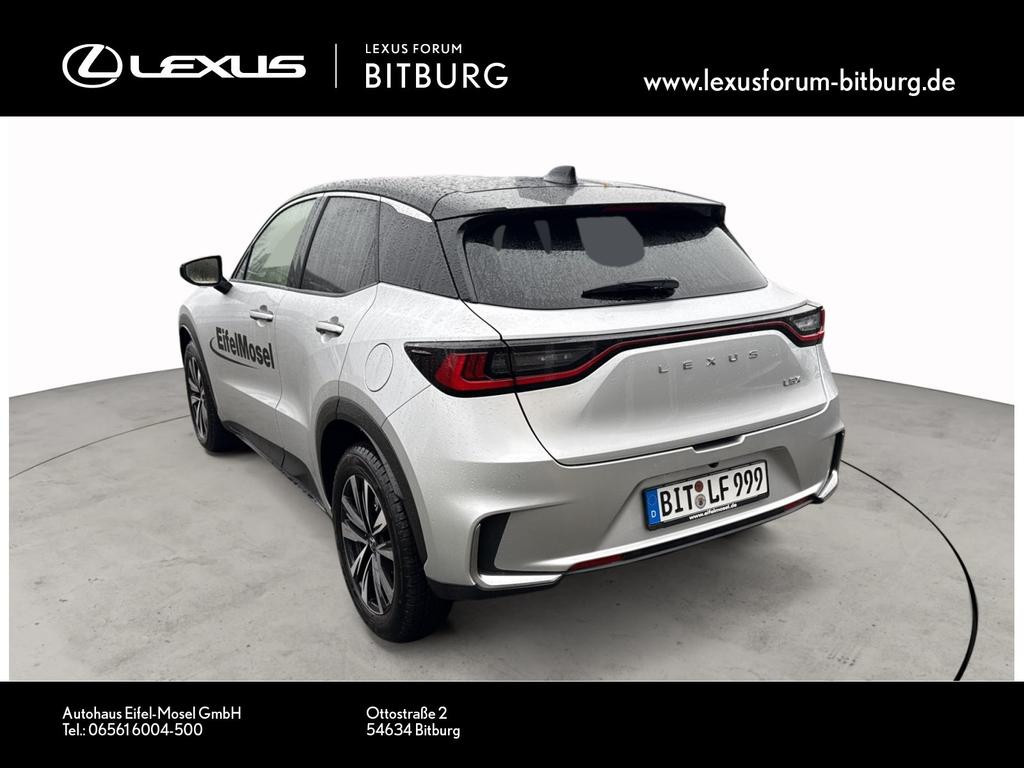 Lexus LBX
