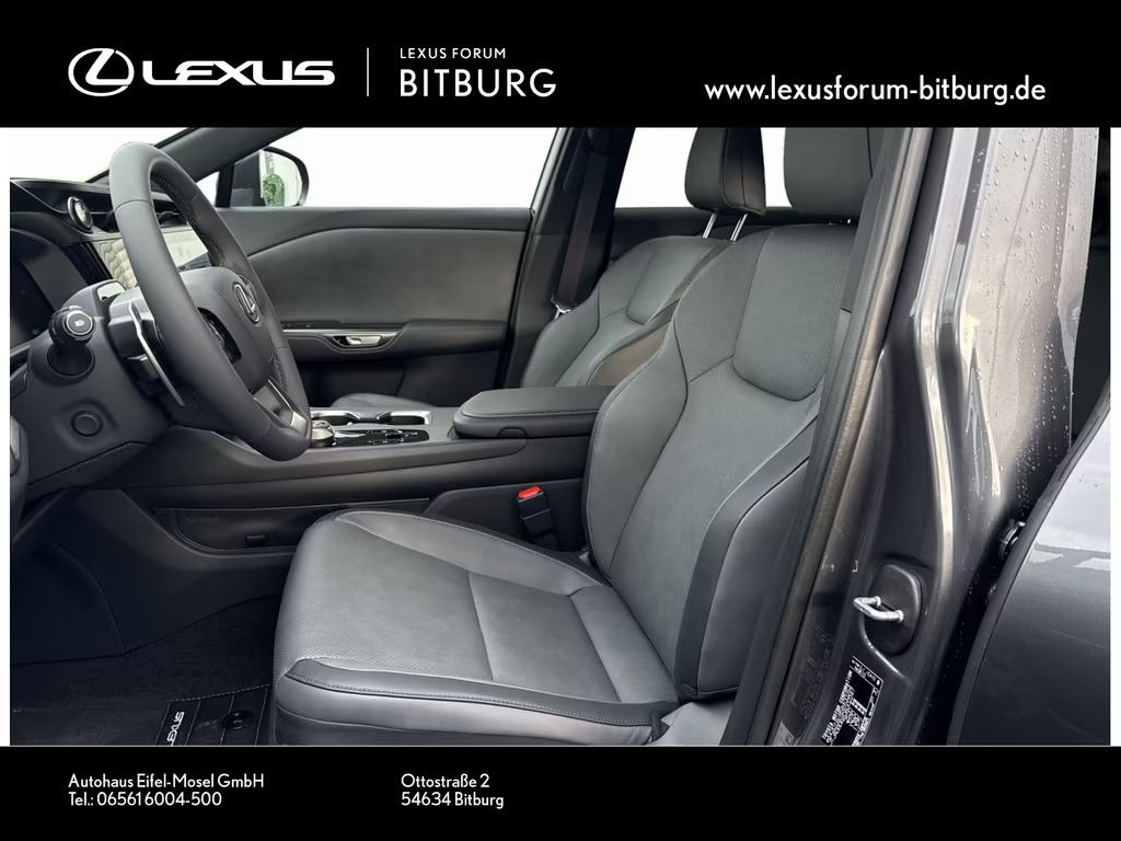 Lexus RZ