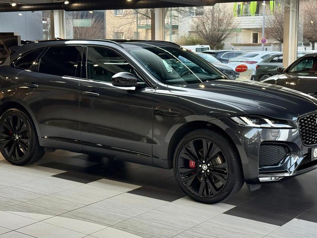 Jaguar F-Pace