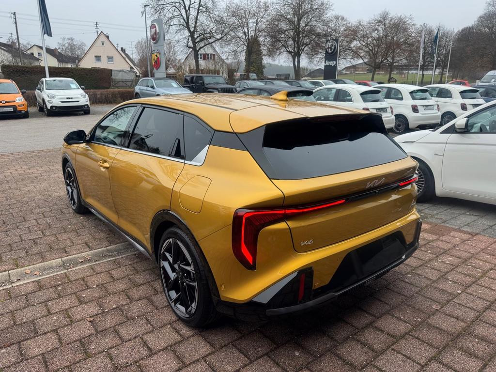 Kia K4