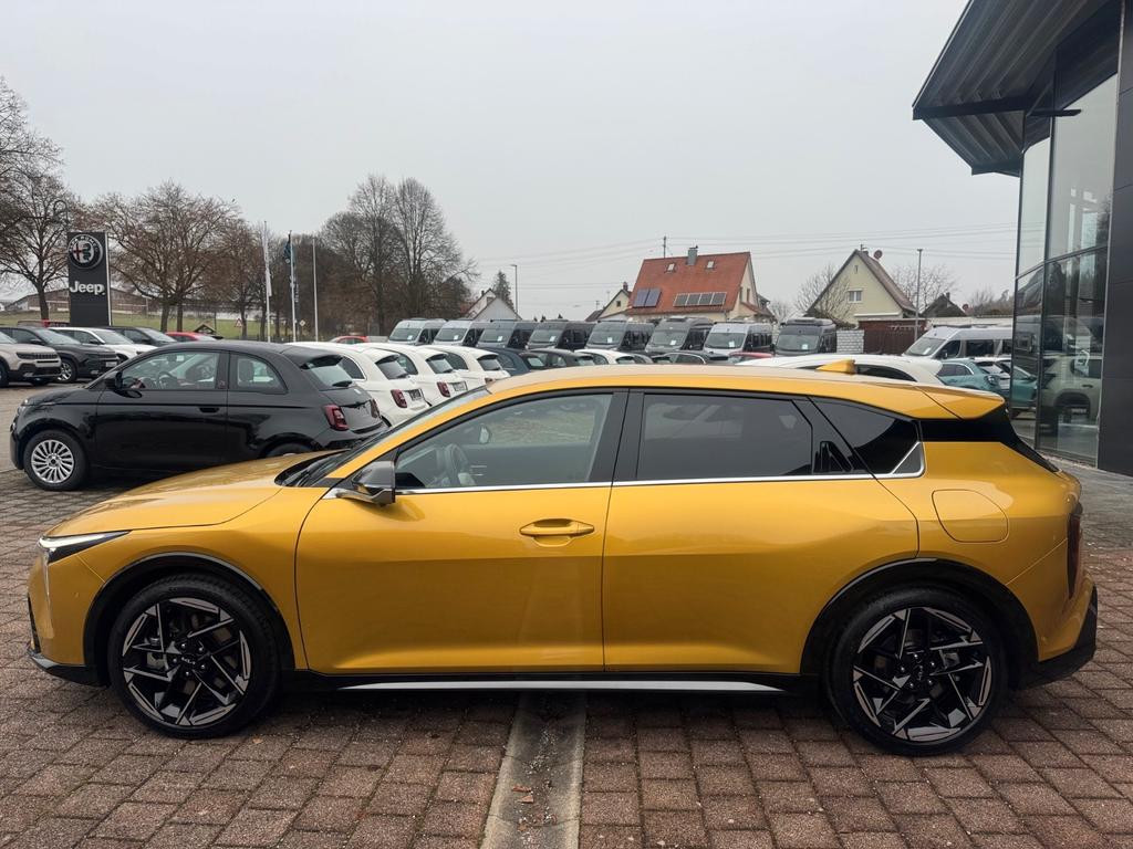 Kia K4