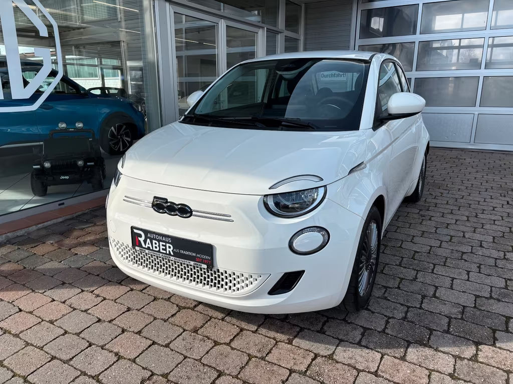 Fiat 500e Easy