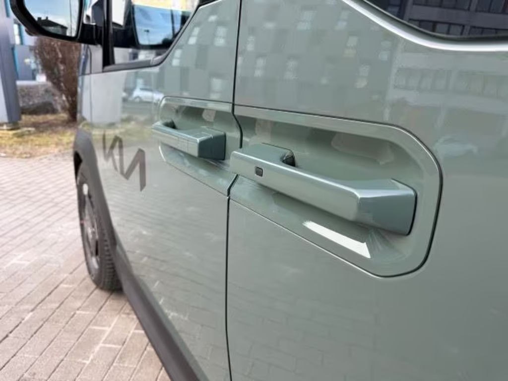 Kia PV5 Passenger