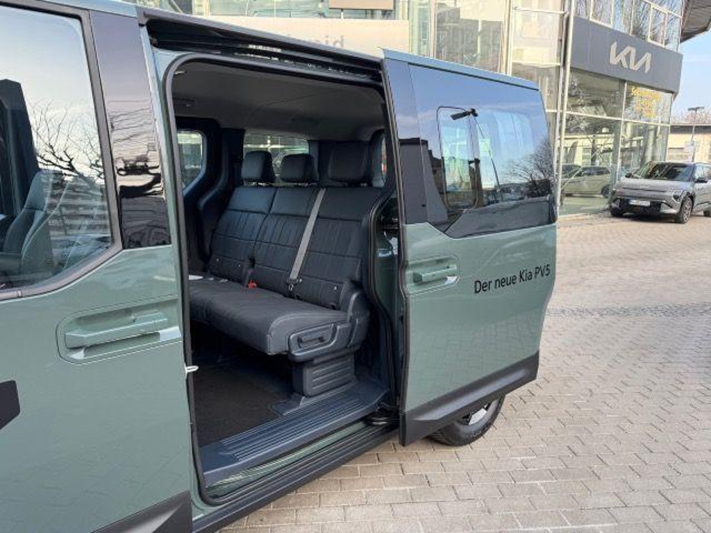 Kia PV5 Passenger