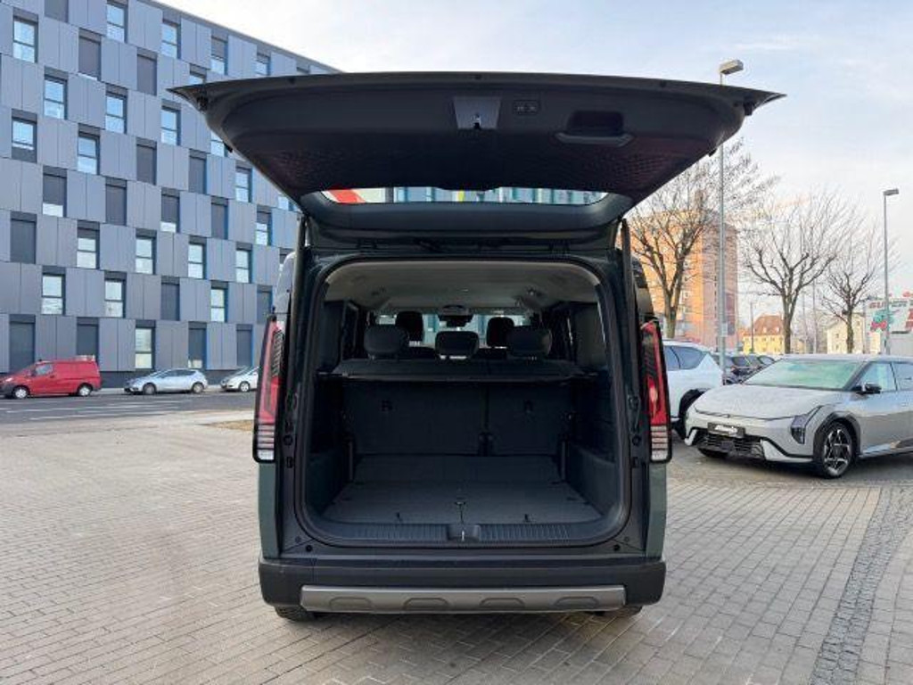Kia PV5 Passenger