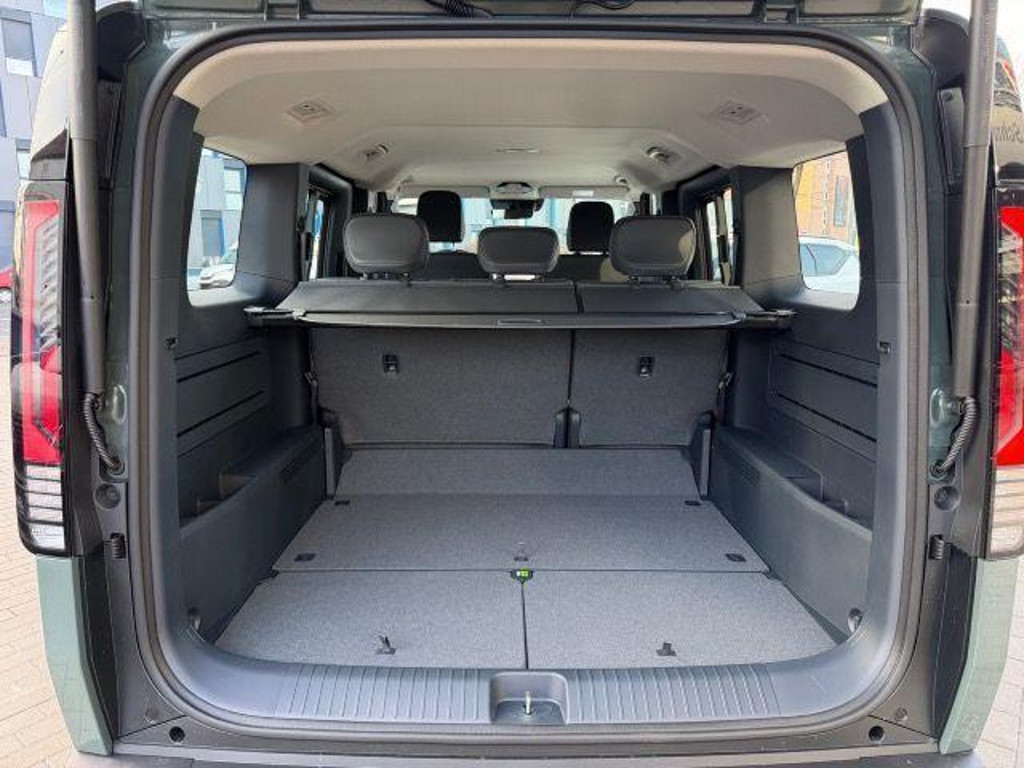 Kia PV5 Passenger