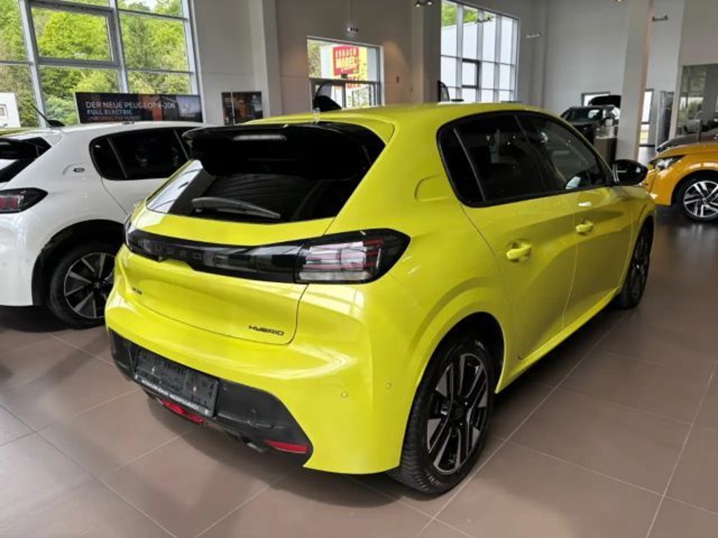 Peugeot e-208