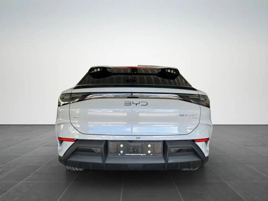 BYD Sealion 7