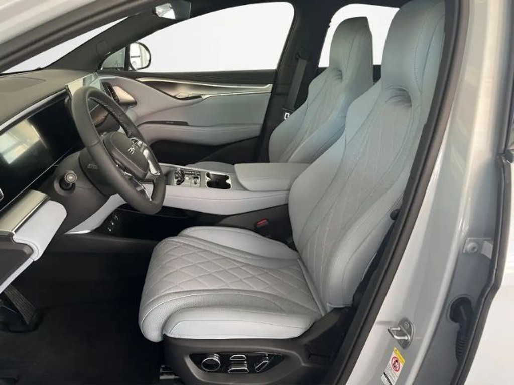 BYD Sealion 7