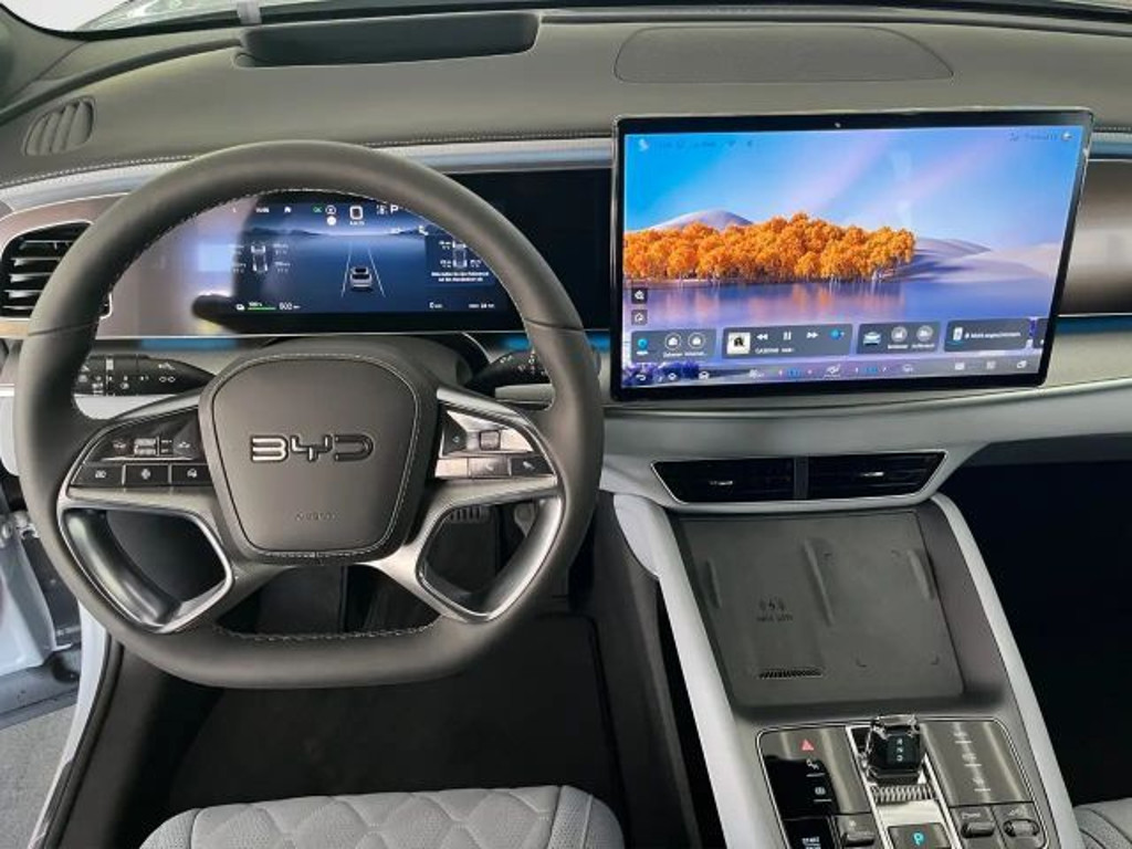 BYD Sealion 7