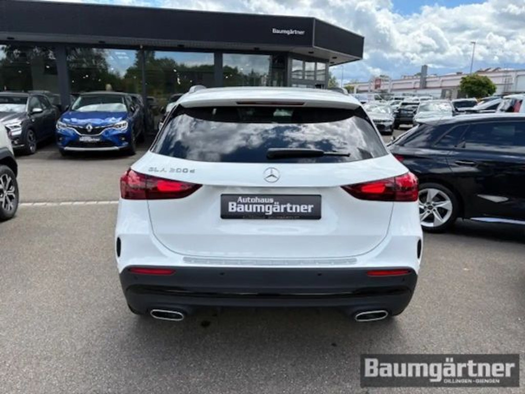 Mercedes-Benz GLA-Klasse