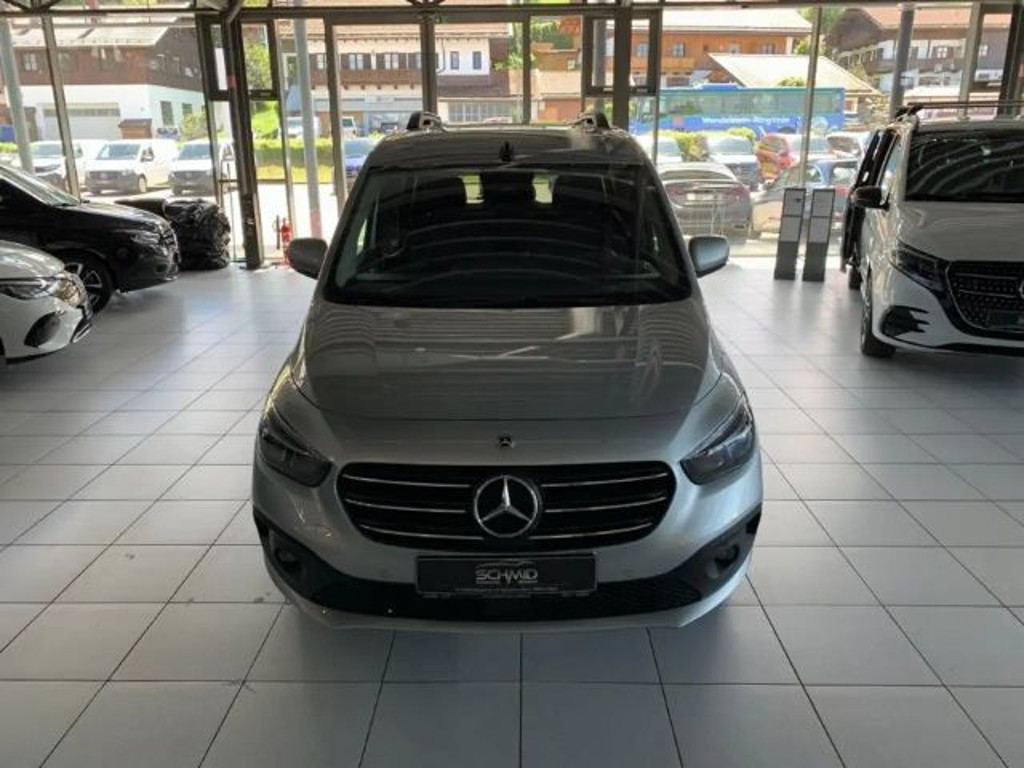 Mercedes-Benz T 180