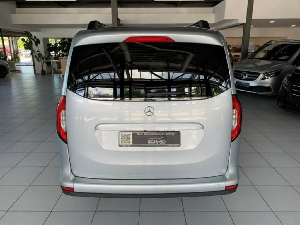 Mercedes-Benz T 180