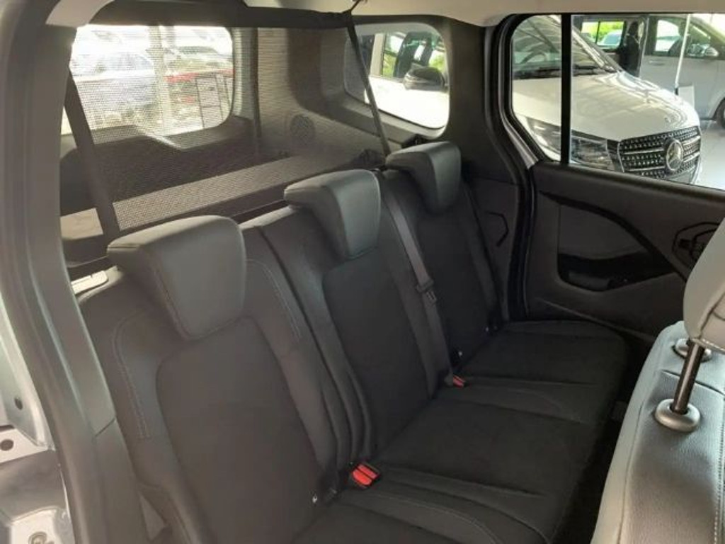 Mercedes-Benz T 180
