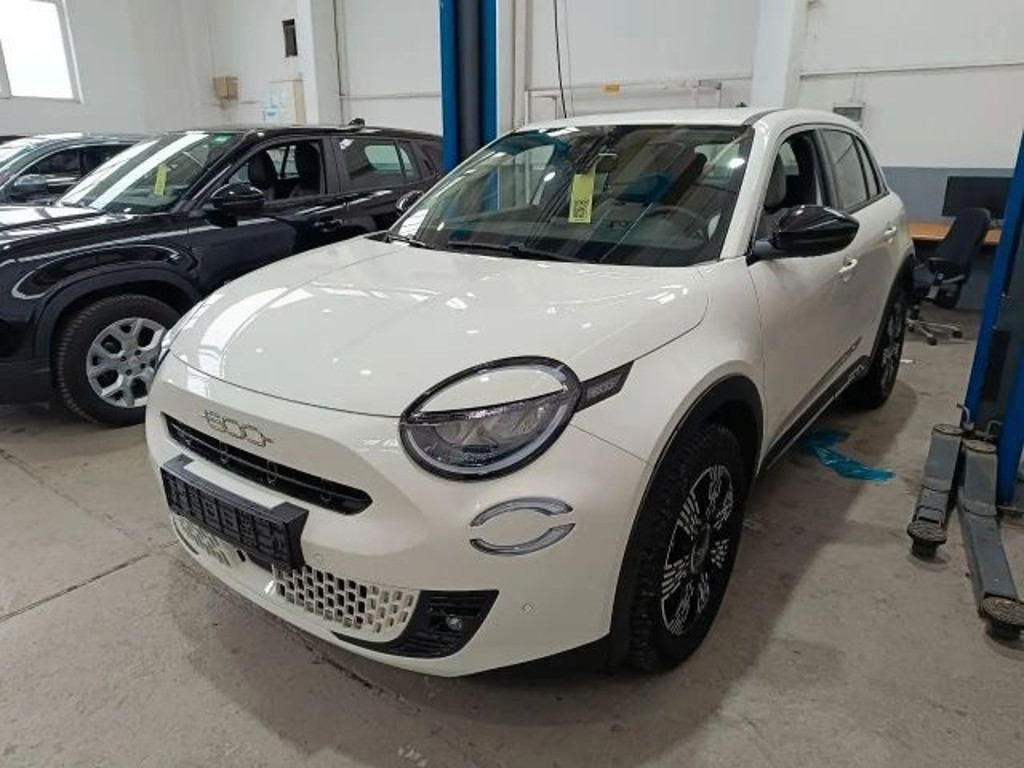 Fiat 600e Hybrid AUTOMATIK CARPLAY KLIMA SITZH PDC