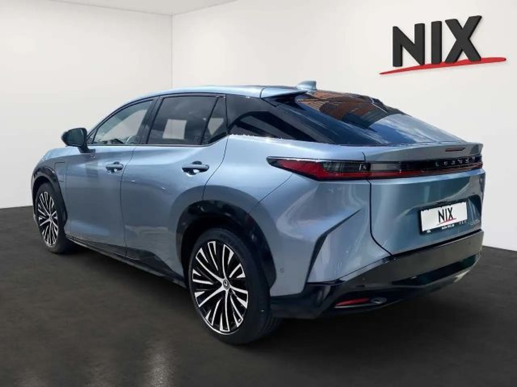 Lexus RZ
