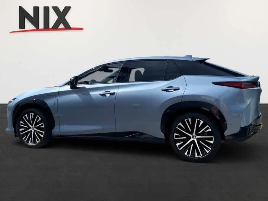 Lexus RZ