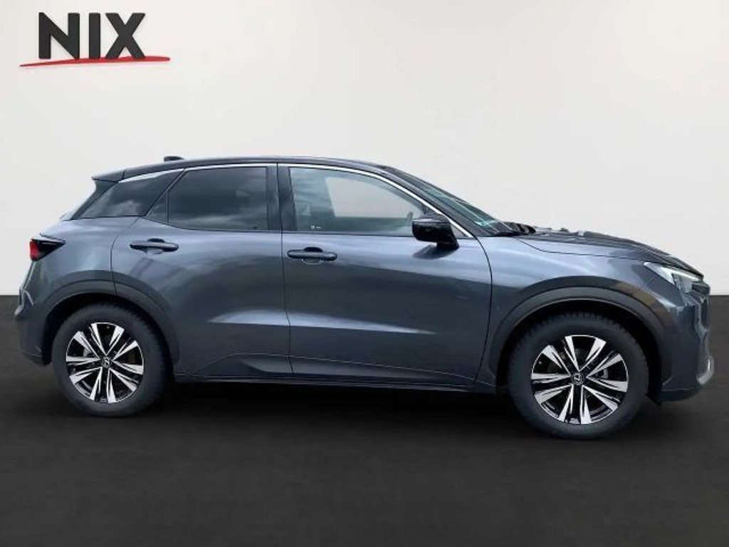 Lexus LBX