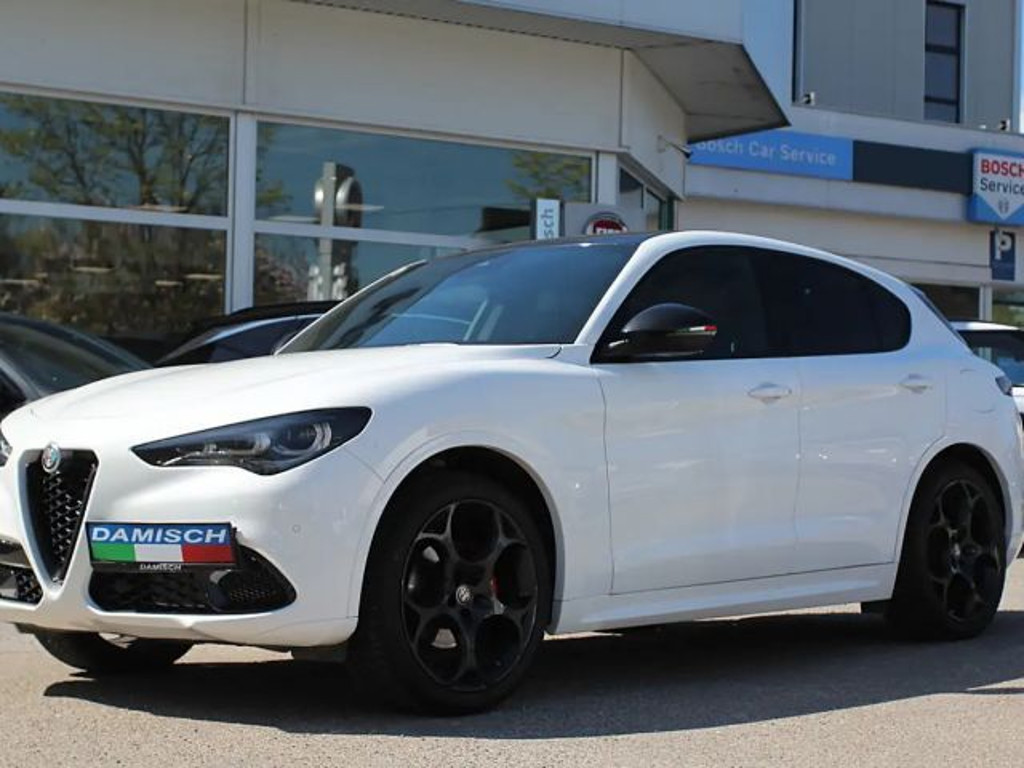 Alfa Romeo Stelvio Q4 AT8