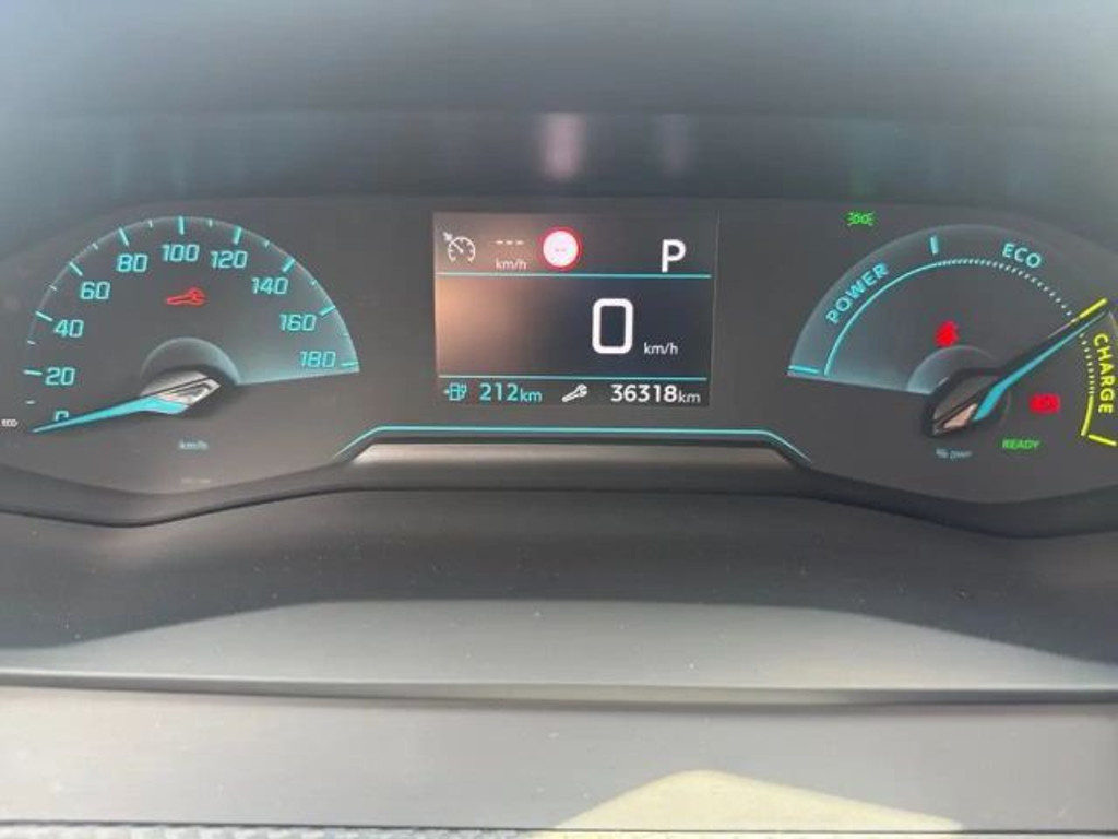 Peugeot e-2008
