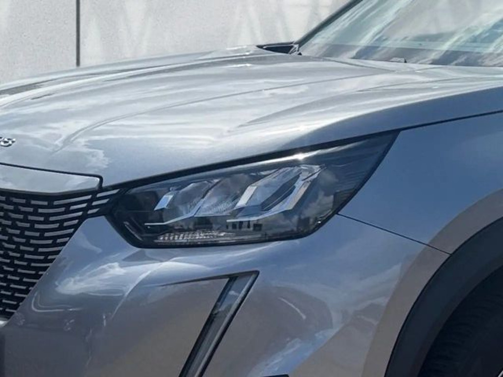 Peugeot e-2008