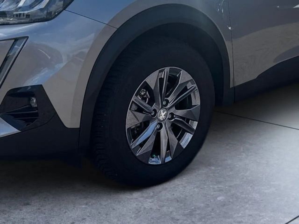 Peugeot e-2008