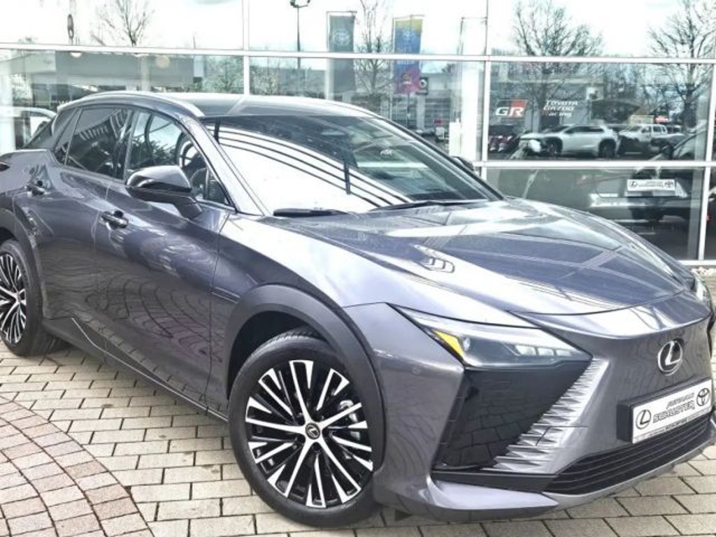 Lexus RZ