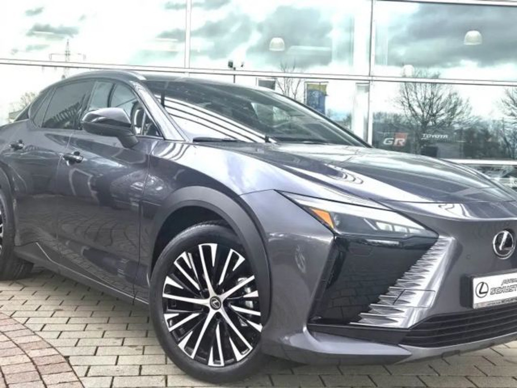 Lexus RZ