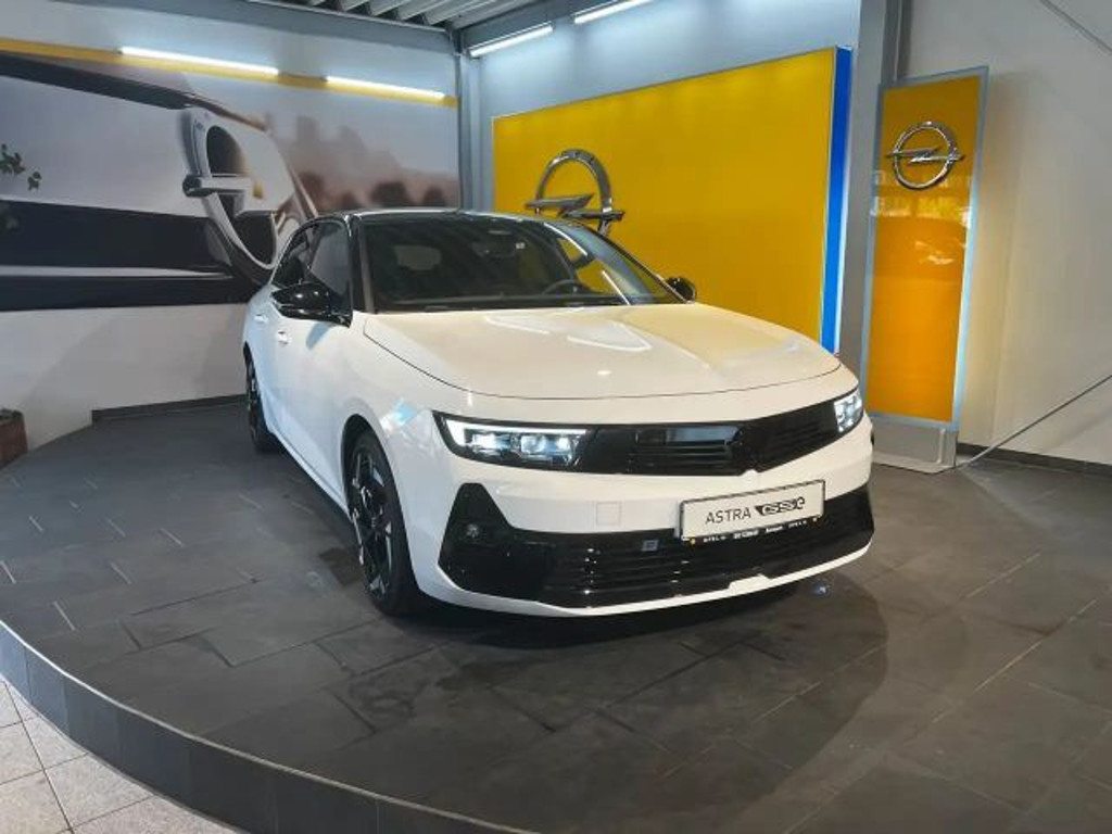 Opel Astra GSe