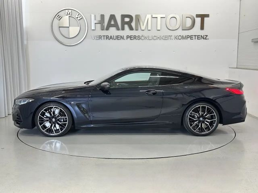 BMW M850