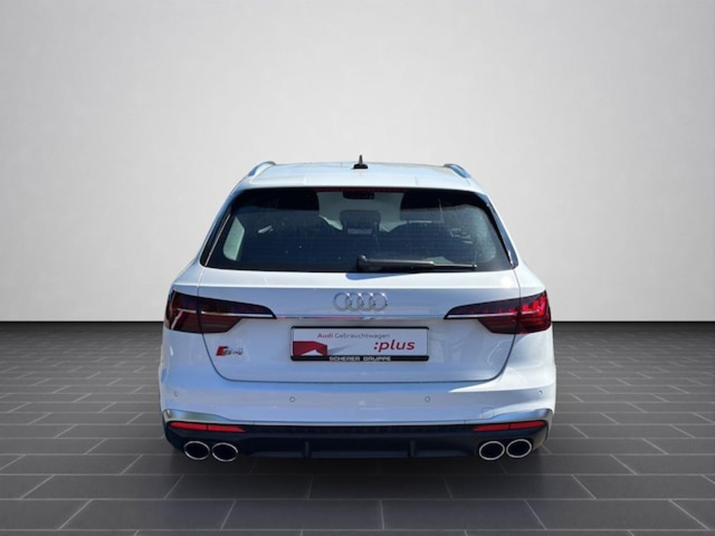 Audi S4