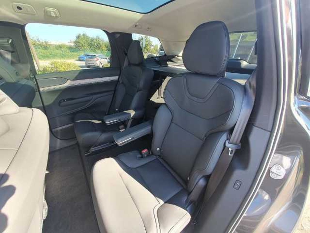 Volvo EX90