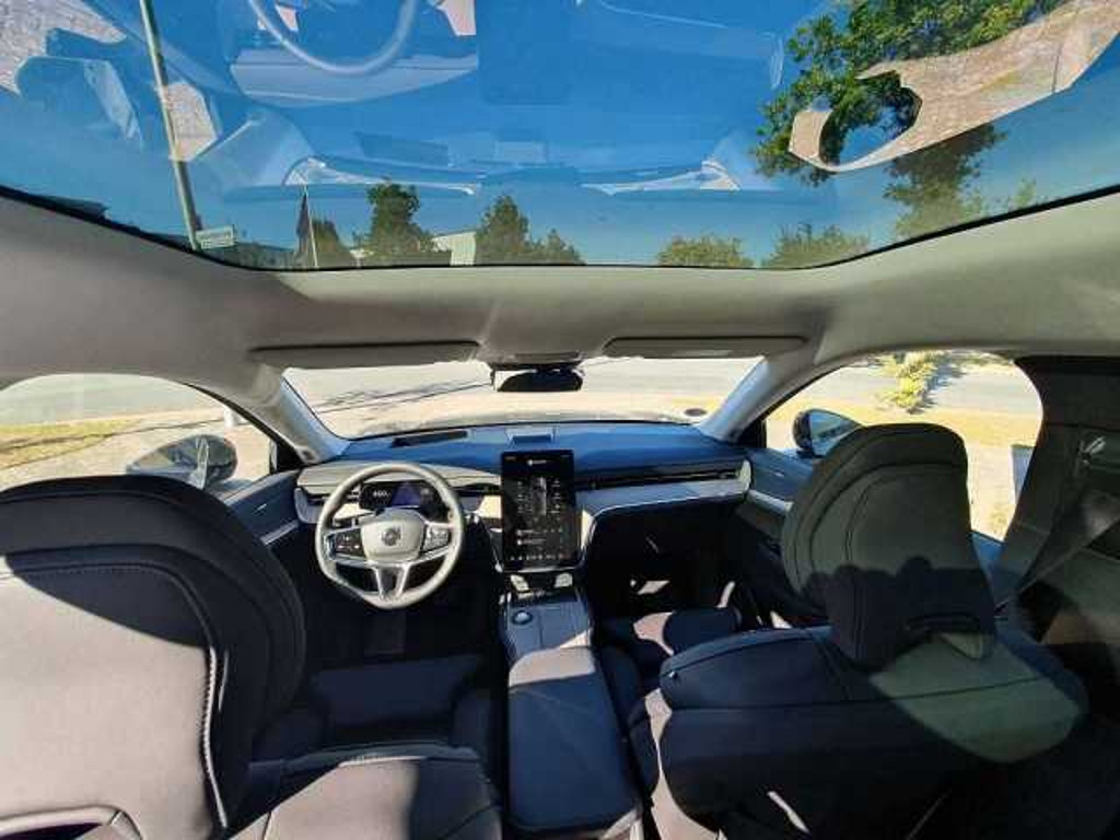 Volvo EX90