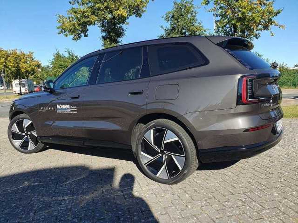 Volvo EX90
