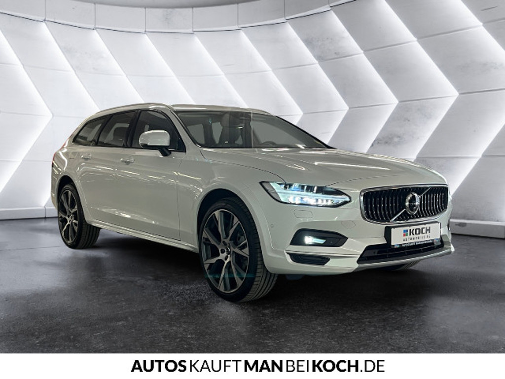 Volvo V90 Cross Country