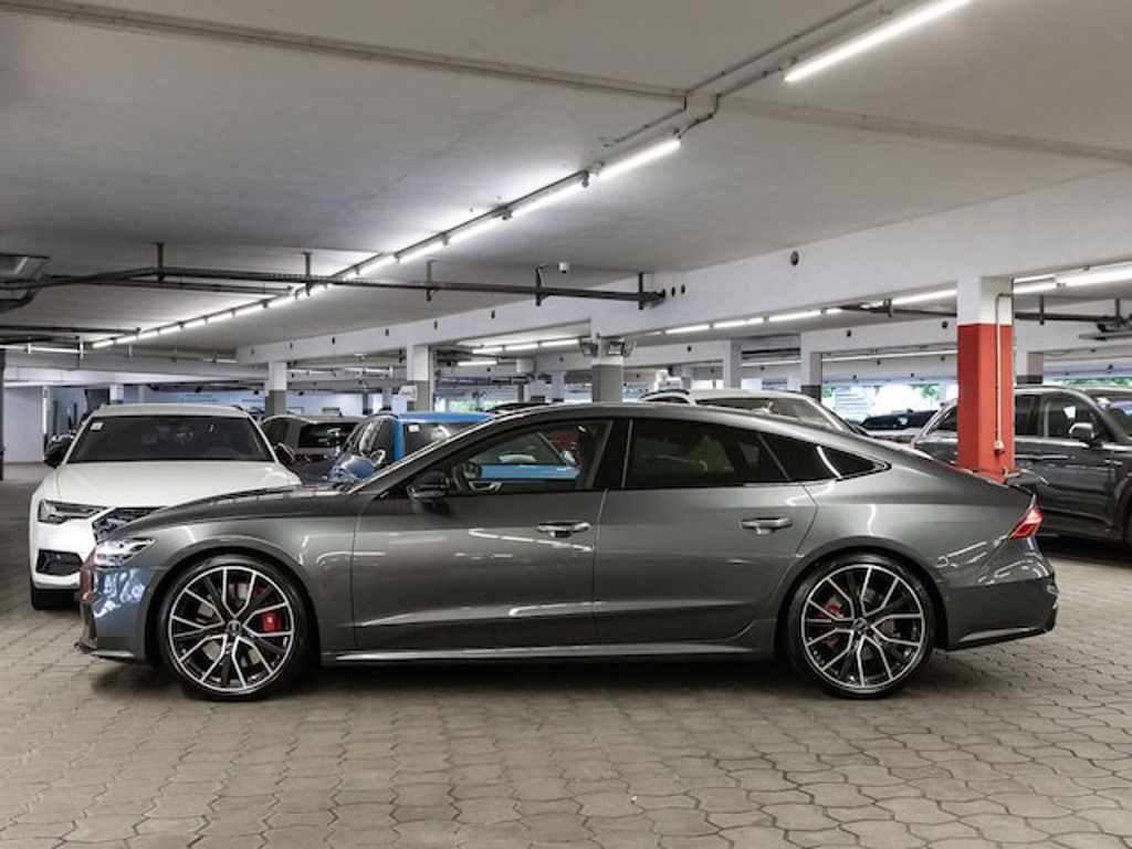 Audi S7