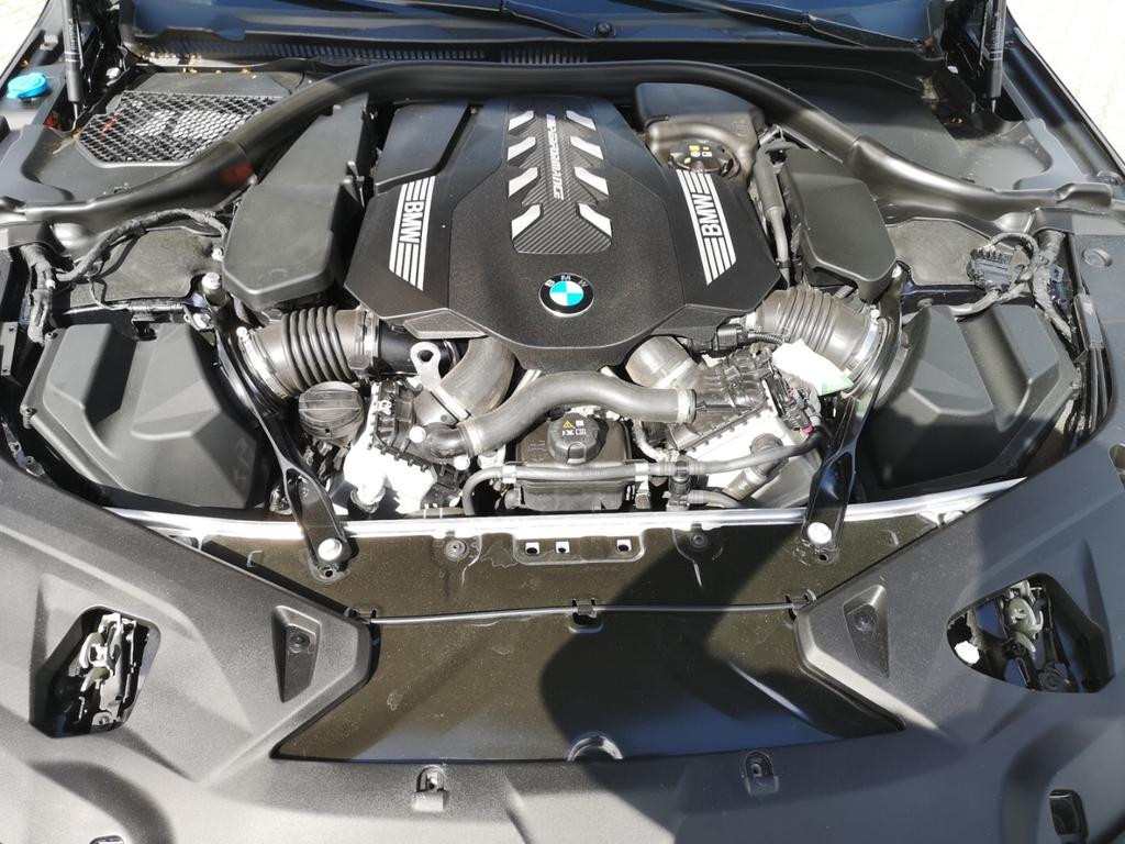 BMW M850