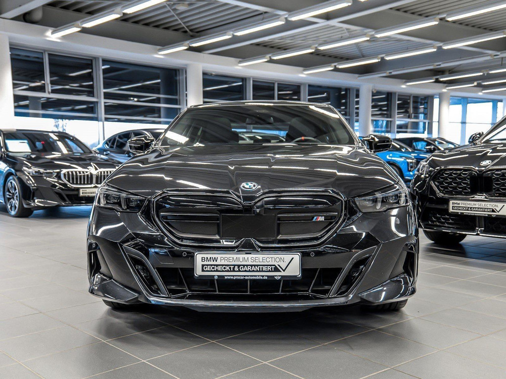 BMW i5