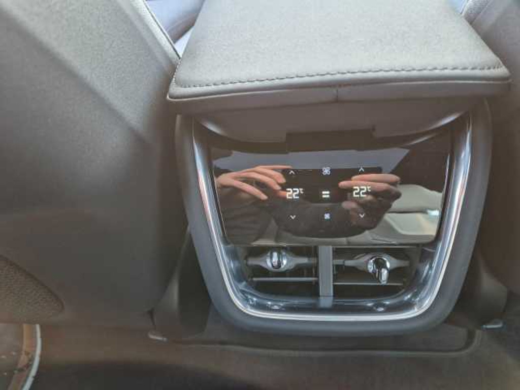 Volvo EX90
