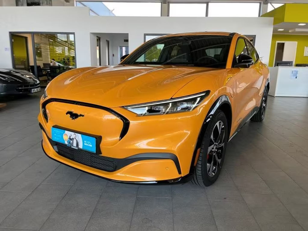 Ford Mustang Mach-E AWD Premium