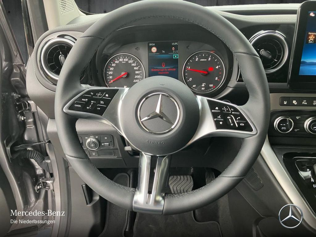 Mercedes-Benz T 180