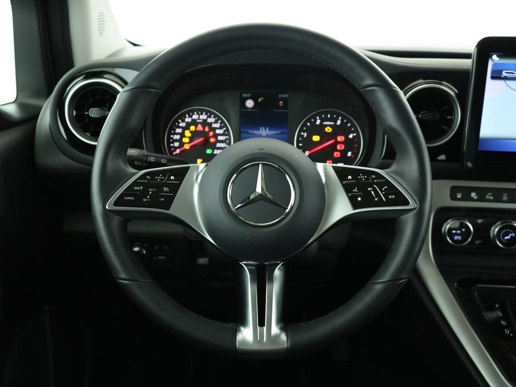 Mercedes-Benz T 180