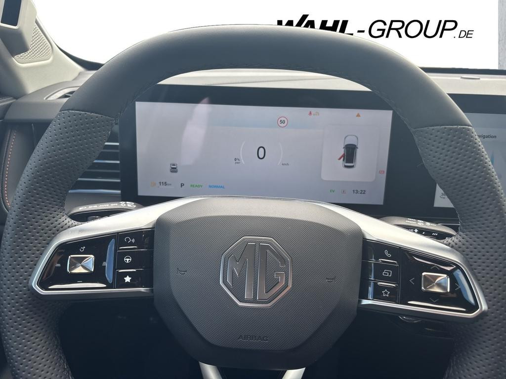 MG HS