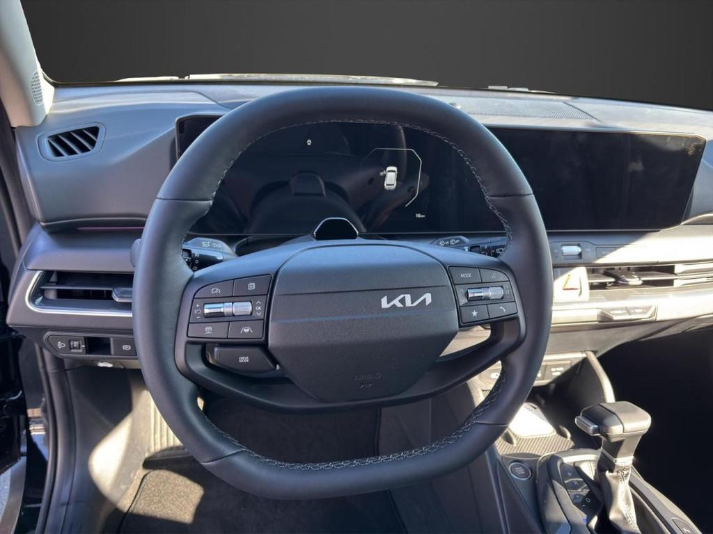 Kia K4