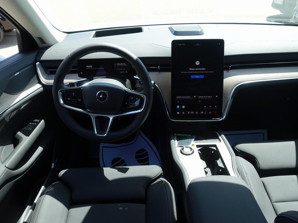 Volvo EX90