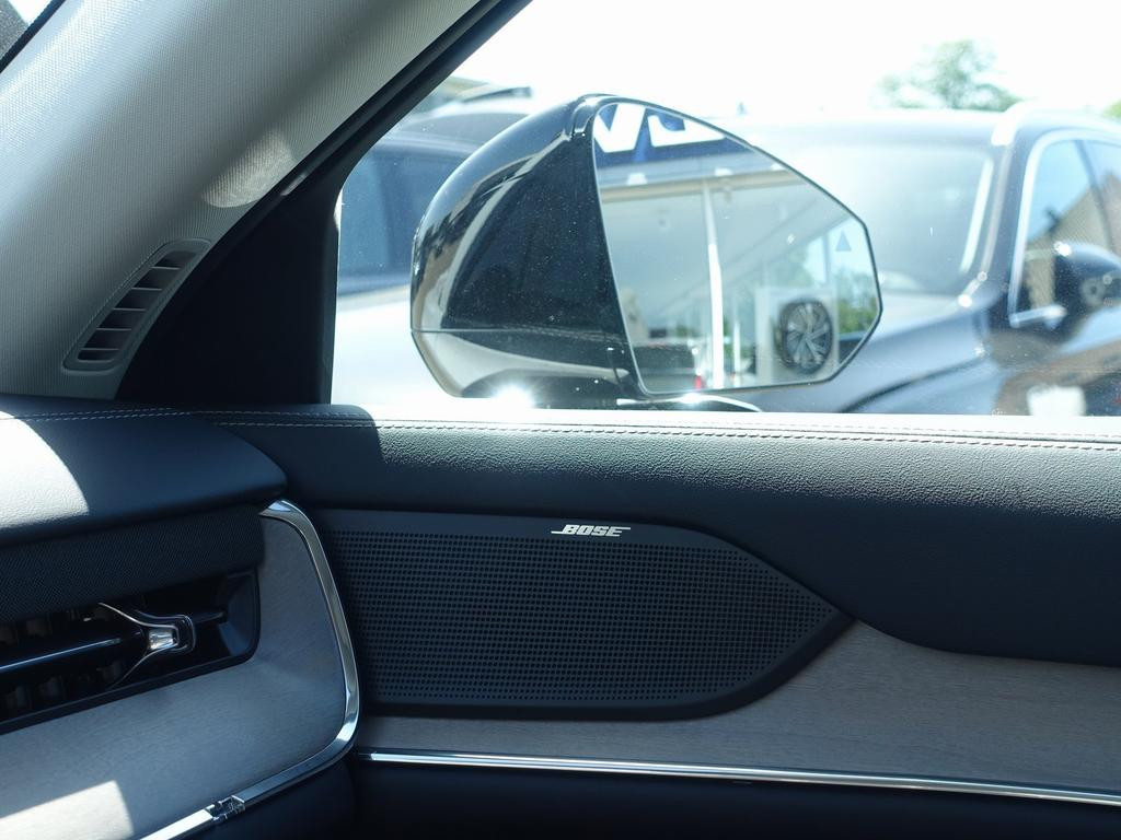 Volvo EX90