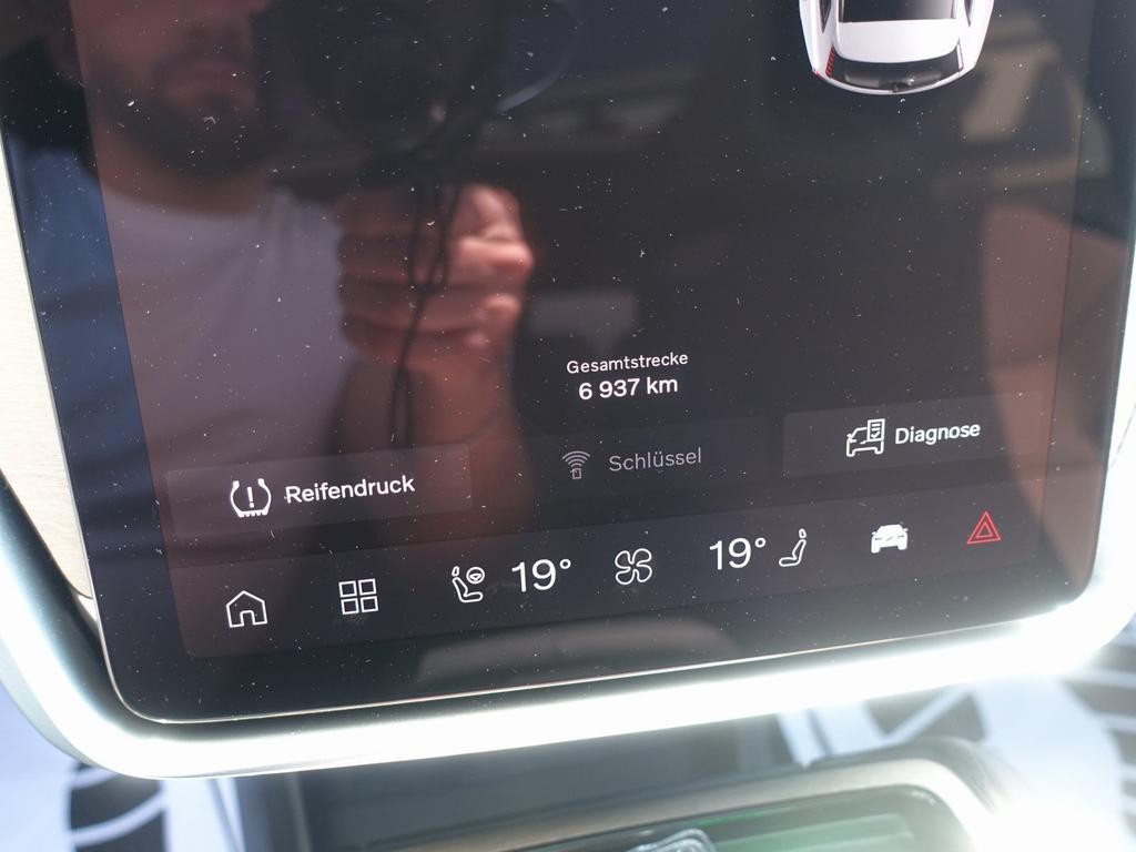 Volvo EX90
