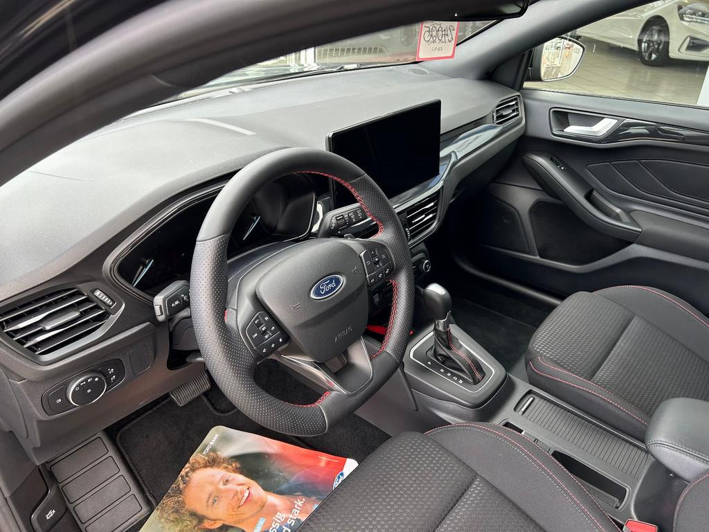 Ford Focus Wagon ST Line